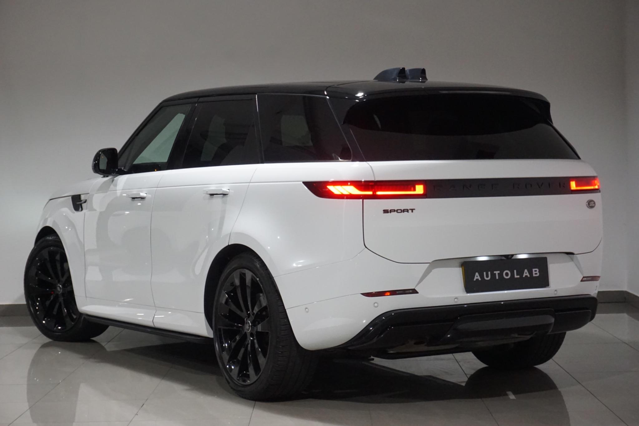 Land Rover Range Rover Sport 3.0 D300 MHEV Dynamic SE Auto 4WD Euro 6 (s/s) 5dr